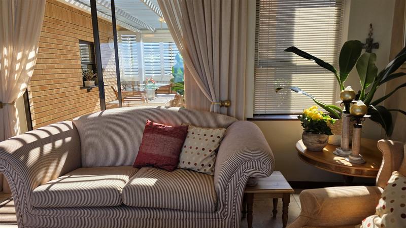 3 Bedroom Property for Sale in Glentana Western Cape